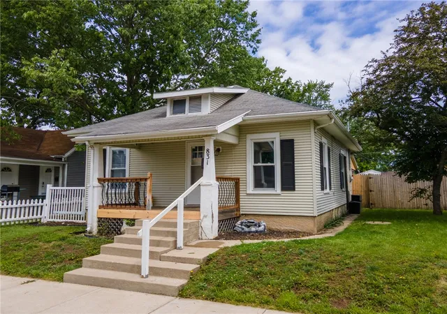 Photo 2 of Single family home for sale at 831 Jefferson St, Troy, OH 45373 | MLS# 957715 | Listing updated on 2026-07-09