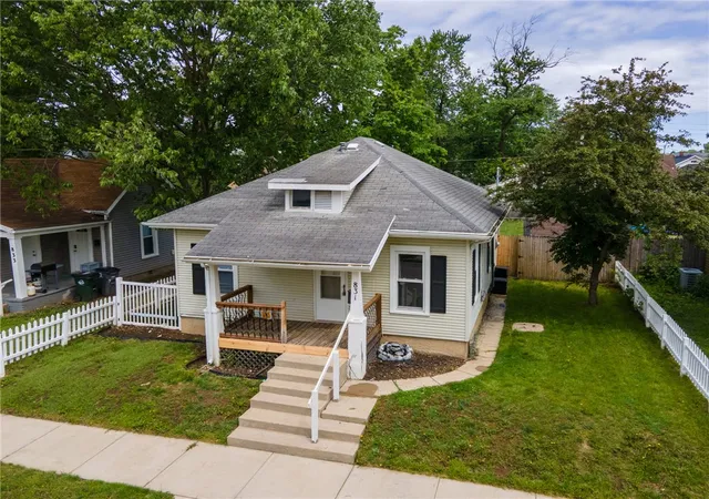 Photo 3 of Single family home for sale at 831 Jefferson St, Troy, OH 45373 | MLS# 957715 | Listing updated on 2026-07-09
