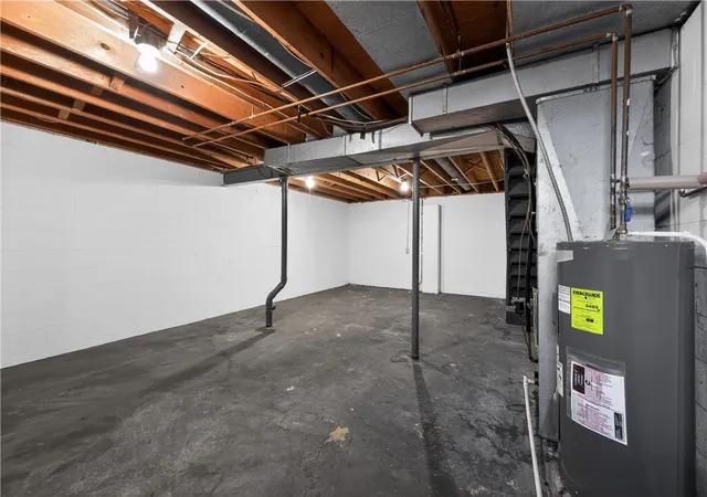Listing Photo 2 - Condo for sale in building located at 107 Marco Ln, Dayton, OH 45458 - Unit #11