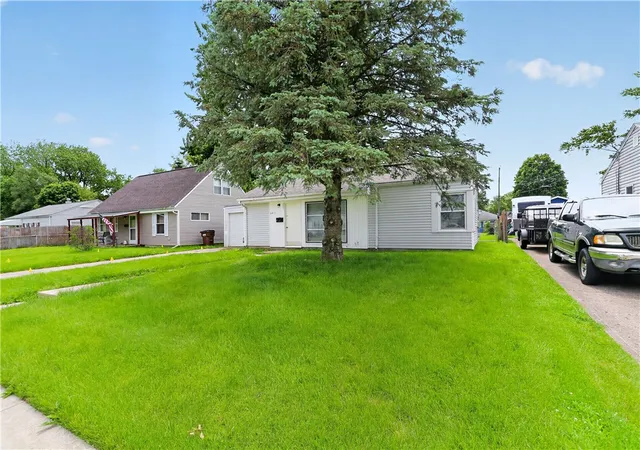 4th image of 2217 S Hadley Rd, Springfield, OH 45505 | MLS# 959567