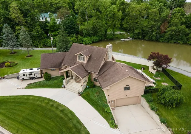 Homes for sale in Piqua, OH | 1000 Echo Lake Dr, Piqua, OH 45356 | MLS# 959934