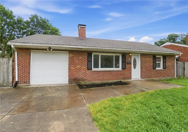 1st image of 1228 Alta Vista Dr, Dayton, OH 45420 | MLS# 959922