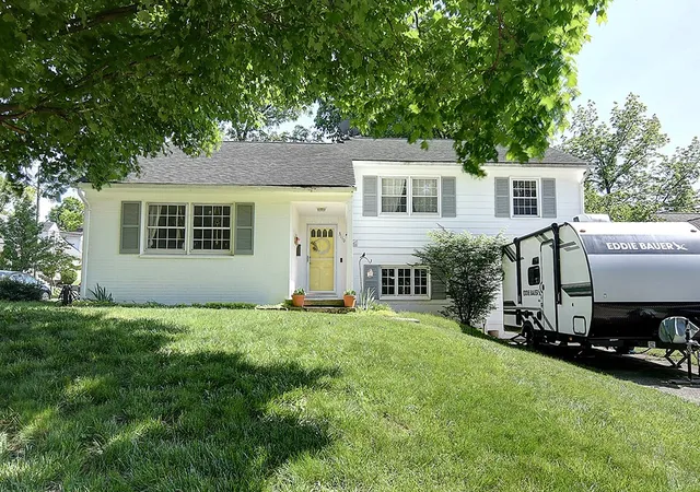 1st image of 3110 Poinciana Rd, Middletown, OH 45042 | MLS# 959883