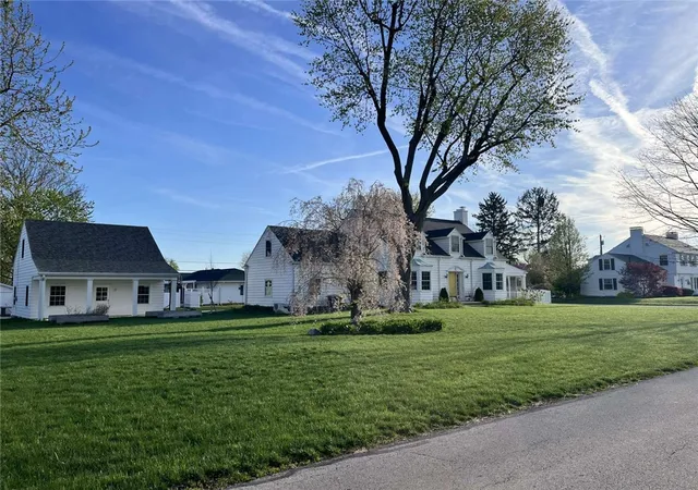 Homes for sale in Greenville, OH | 310 E Park Dr, Greenville, OH 45331 | MLS# 959958