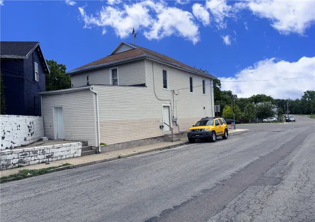 2nd image of 1223 Lagonda Ave, Springfield, OH 45503 | MLS# 960000
