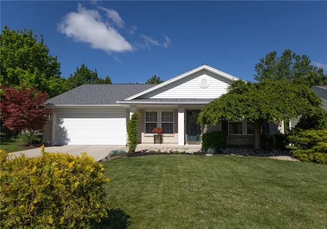 Homes for sale in Tipp City, OH | 9827 Olde Park Dr, Tipp City, OH 45371 | MLS# 960017