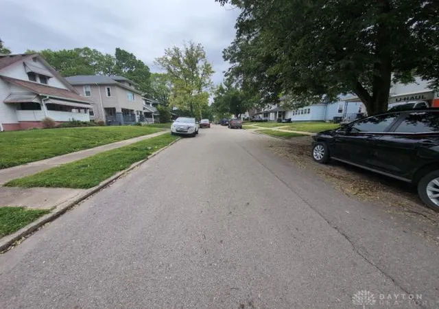Homes for sale in Dayton, OH | 551 Cedarhurst Ave, Dayton, OH 45402 | MLS# 960045