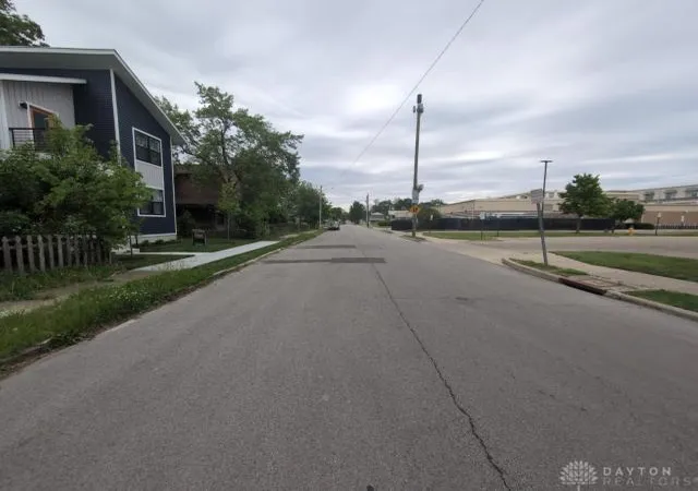 Homes for sale in Dayton, OH | 1236 W 1st St, Dayton, OH 45402 | MLS# 960049