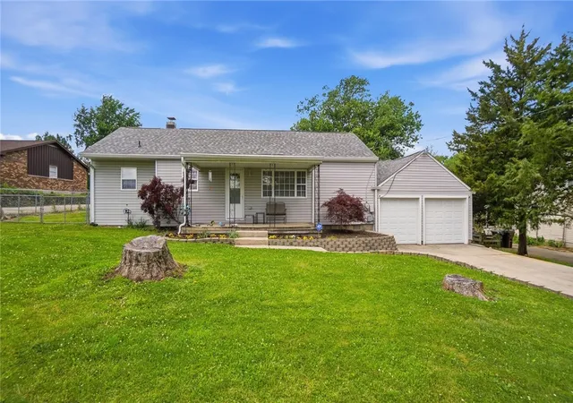 Homes for sale in Trotwood, OH | 735 Olive Rd, Trotwood, OH 45417 | MLS# 959450