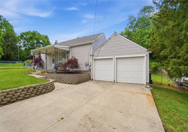 Homes for sale in Trotwood, OH | 735 Olive Rd, Trotwood, OH 45417 | MLS# 959450