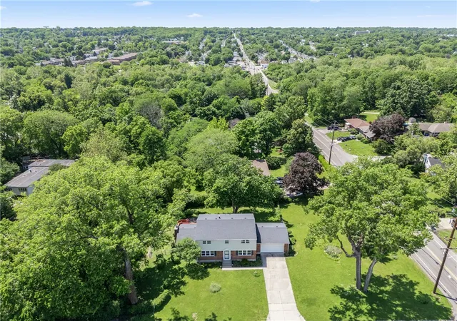 3rd image of 3467 Zephyr Dr, Dayton, OH 45414 | MLS# 959965