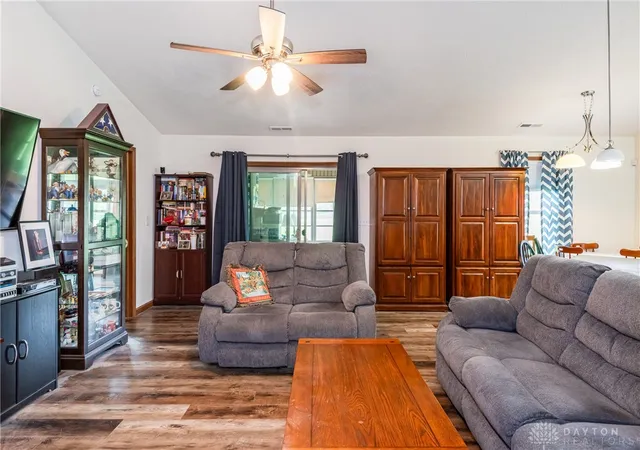 5th image of 105 Pebble Creek, Eaton, OH 45320 | MLS# 960238
