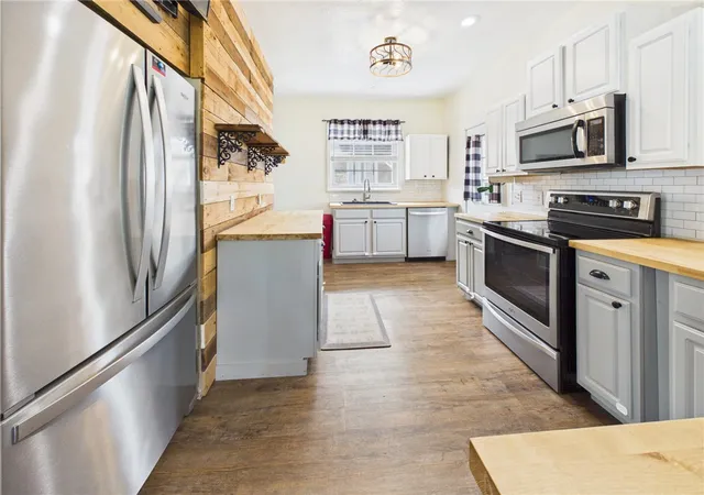 4th image of 602 W Division St, Union City, IN 47390 | MLS# 959768