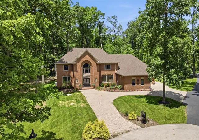 1st image of 10521 Watch Hill Ln, Washington Twp, OH 45458 | MLS# 960032