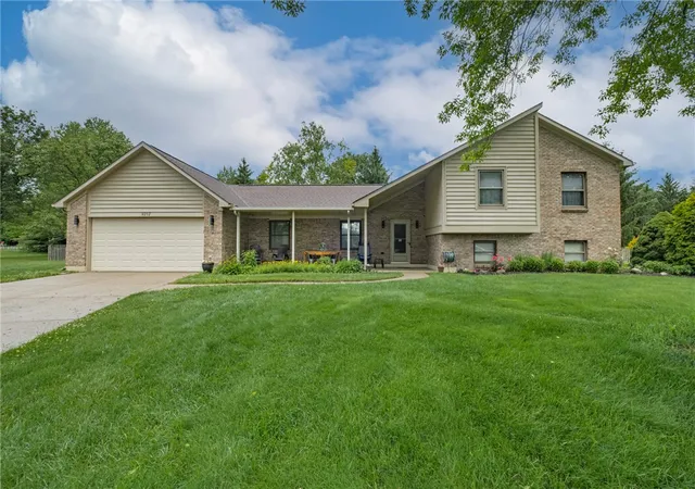 1st image of 9212 Mintcreek Ct, Washington Twp, OH 45458 | MLS# 960323