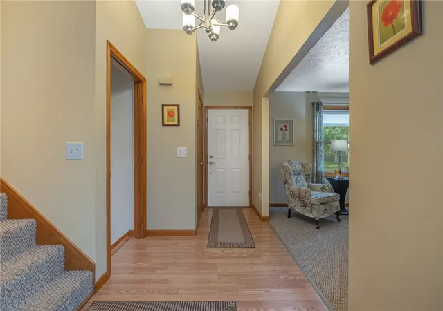 3rd image of 9212 Mintcreek Ct, Washington Twp, OH 45458 | MLS# 960323
