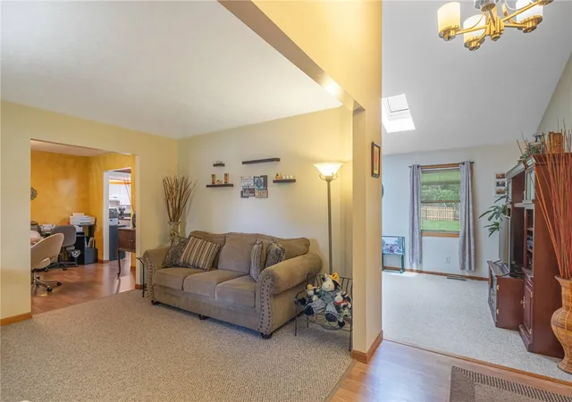 4th image of 9212 Mintcreek Ct, Washington Twp, OH 45458 | MLS# 960323