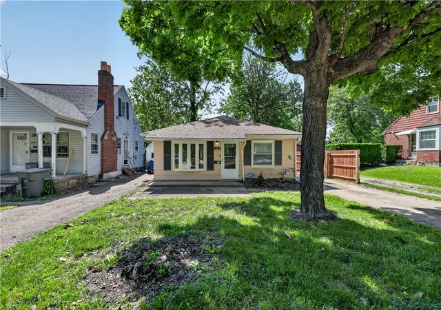 Homes for sale in Dayton, OH | 1947 Parkhill Dr, Dayton, OH 45406 | MLS# 958930