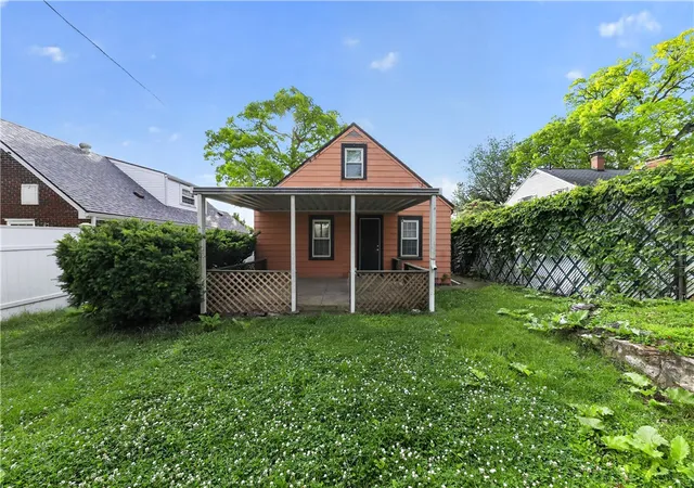1st image of 121 S Smithville Rd, Dayton, OH 45403 | MLS# 959840