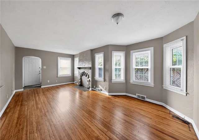 5th image of 121 S Smithville Rd, Dayton, OH 45403 | MLS# 959840