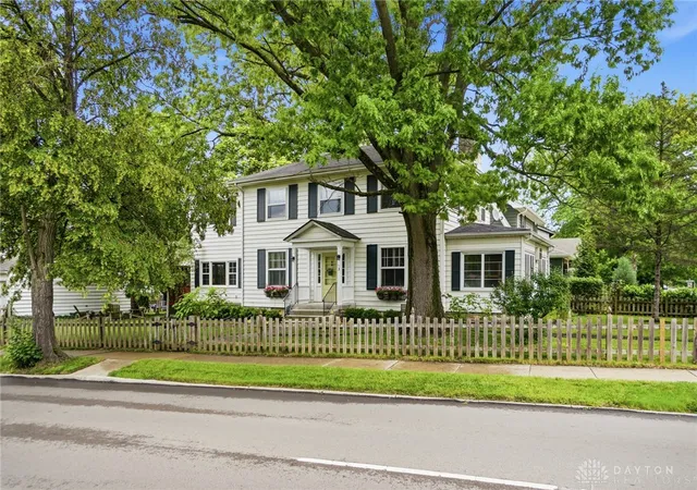 2nd image of 3 Forrer Blvd, Oakwood, OH 45419 | MLS# 960009