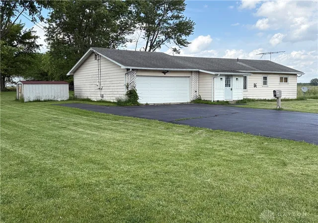 Homes for sale in Bradford, OH | 7714 Us Route 36, Bradford, OH 45308 | MLS# 960065