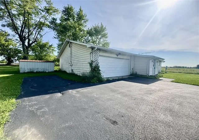 Homes for sale in Bradford, OH | 7714 Us Route 36, Bradford, OH 45308 | MLS# 960065