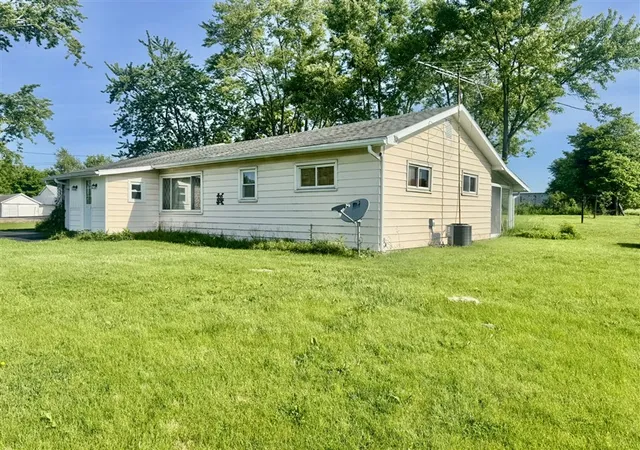 Homes for sale in Bradford, OH | 7714 Us Route 36, Bradford, OH 45308 | MLS# 960065