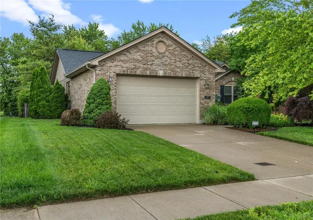 Homes for sale in Monroe, OH | 4001 Blue Springs Dr, Monroe, OH 45050 | MLS# 960158