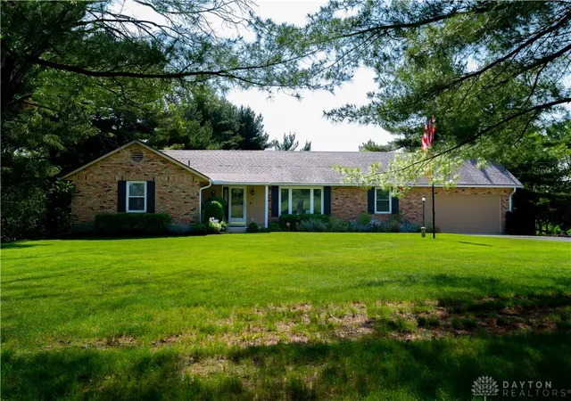 1st image of 6126 Knollwood Dr, Springfield, OH 45502 | MLS# 960281