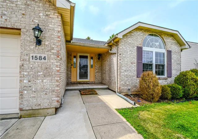 1st image of 1584 Farrington Dr, Dayton, OH 45420 | MLS# 960128