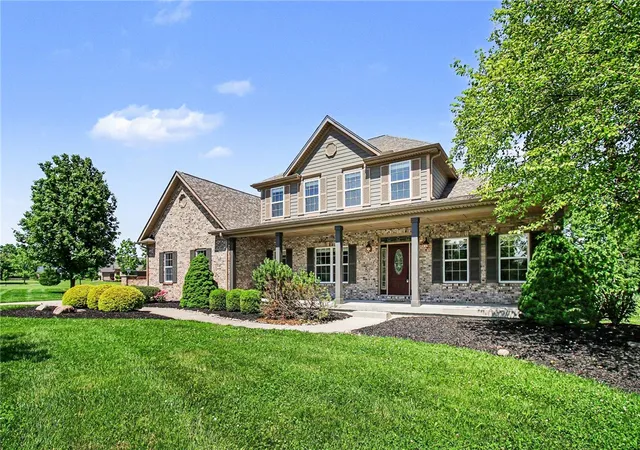 3rd image of 1030 Arabian Run Dr, Clarksville, OH 45113 | MLS# 960447