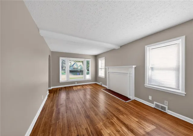 Photo 3 of Single family home for sale at 500 Redwood Ave, Dayton, OH 45405 | MLS# 958248 | Listing updated on 2026-06-30