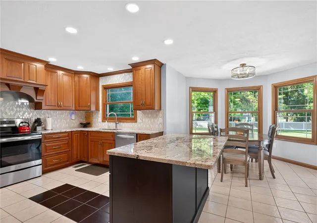 Photo 4 of Single family home for sale at 1665 Marby Dr, Troy, OH 45373 | MLS# 960391 | Listing updated on 2026-07-24