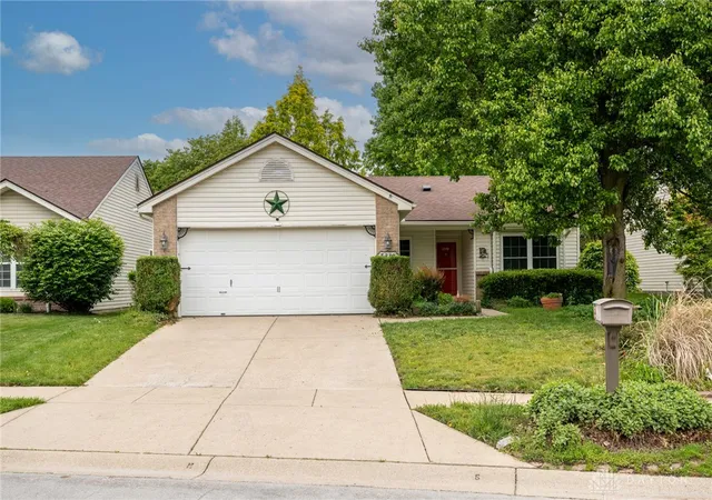 Homes for sale in West Carrollton, OH | 5378 Mallet Club Dr, West Carrollton, OH 45439 | MLS# 960365