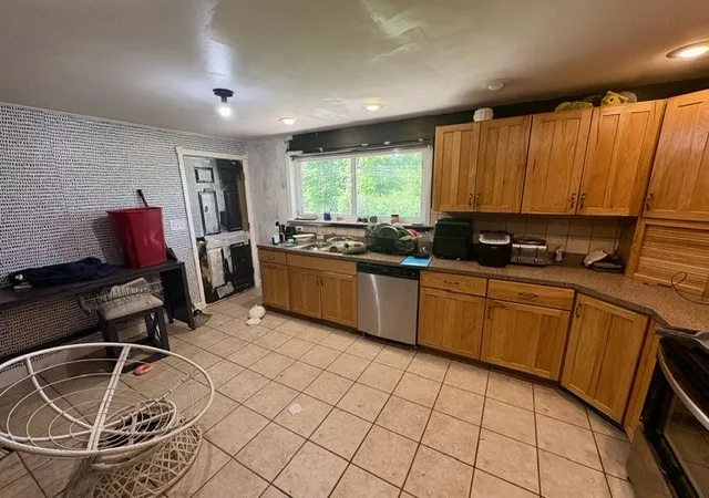 Homes for sale in Vandalia, OH | 901 Damian St, Vandalia, OH 45377 | MLS# 960443
