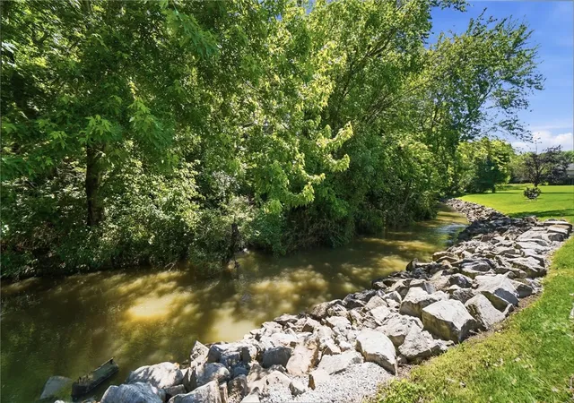 5th image of 815 Spring Lake Cir, Enon, OH 45323 | MLS# 960459