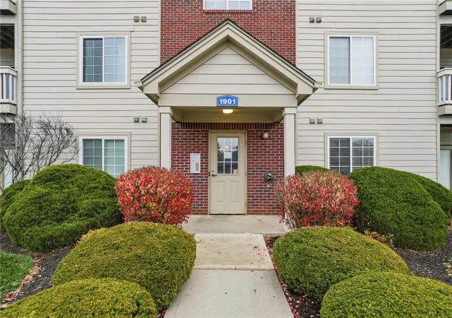 2nd image of 1901 Waterstone Blvd #208, Miamisburg, OH 45342 | MLS# 960368