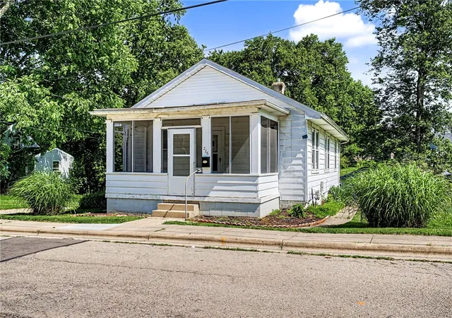 Homes for sale in Xenia, OH | 286 Washington St, Xenia, OH 45385 | MLS# 960501
