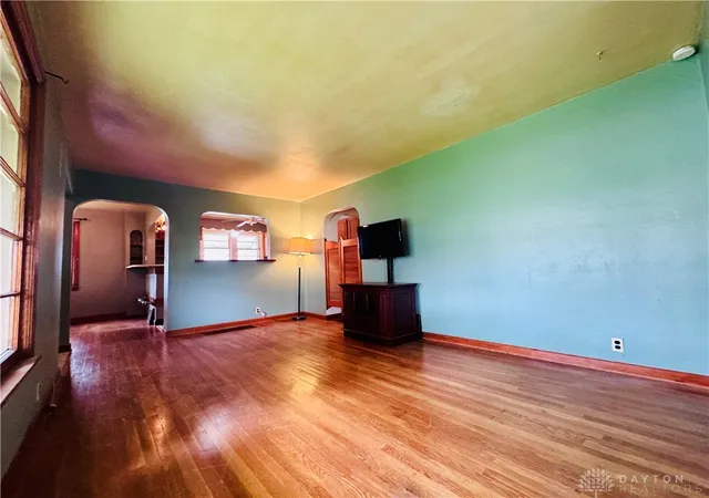 Photo 3 of Single family home for sale at 829 Cottage Ave, Miamisburg, OH 45342 | MLS# 960522 | Listing updated on 2026-08-03