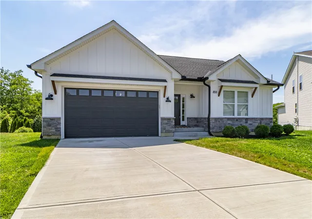 2nd image of 855 Sunrise Ridge Ct, Maineville, OH 45039 | MLS# 960528