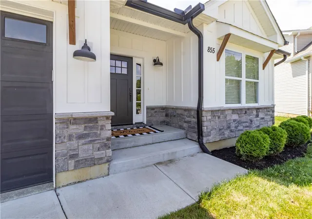 3rd image of 855 Sunrise Ridge Ct, Maineville, OH 45039 | MLS# 960528