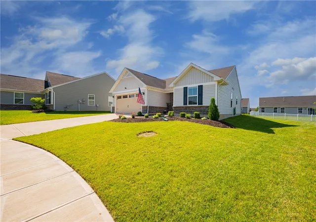 Homes for sale in Tipp City, OH | 4028 Lupine Wy, Tipp City, OH 45371 | MLS# 960519