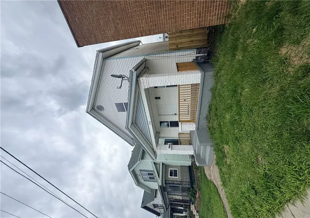Homes for sale in Dayton, OH | 945 Springfield St, Dayton, OH 45403 | MLS# 960103