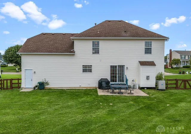 Homes for sale in Xenia, OH | 1834 Highlander Dr, Xenia, OH 45385 | MLS# 960503