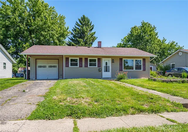 Homes for sale in Xenia, OH | 1091 June Dr, Xenia, OH 45385 | MLS# 960677