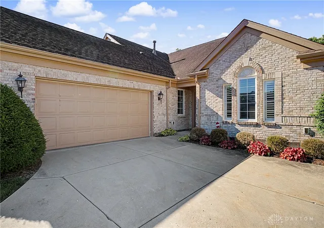 image of 6846 Lorien Woods Dr, Dayton, OH 45459 | MLS# 960047