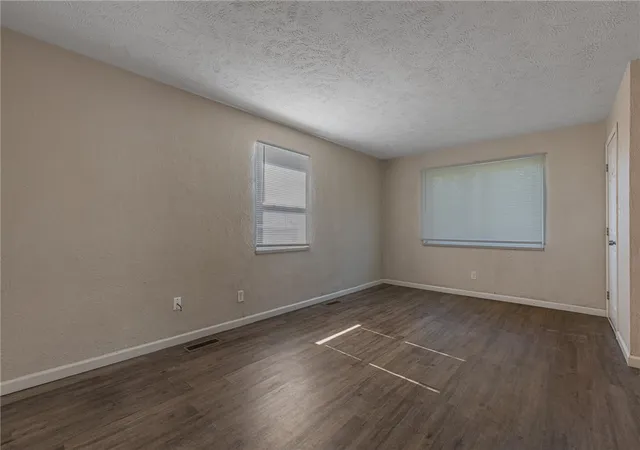 Listing Photo 4 - Condo for sale in building located at 53 Bennington Dr, Dayton, OH 45405