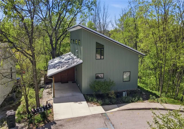 Homes for sale in Yellow Springs, OH | 641 Thistle Creek Ln, Yellow Springs, OH 45387 | MLS# 960711