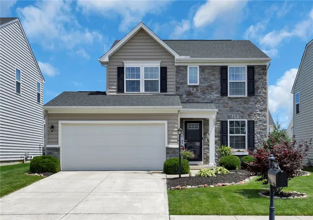 1st image of 6207 Willow Oak Dr, Tipp City, OH 45371 | MLS# 960746